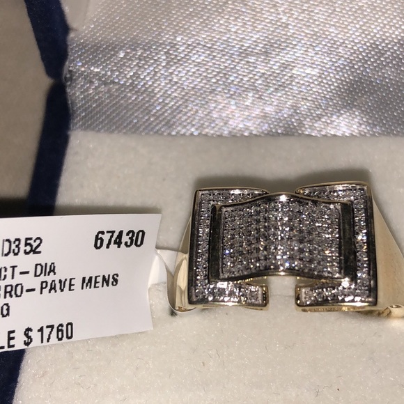 10k Real Gold Men’s Real Diamond Ring. BEAUTIFUL!! - Picture 3 of 6